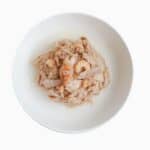 Kit Cat Lata Toppers - Atun & Camarones 80g - Imagen 2